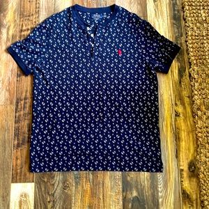 Anchor pattern polo